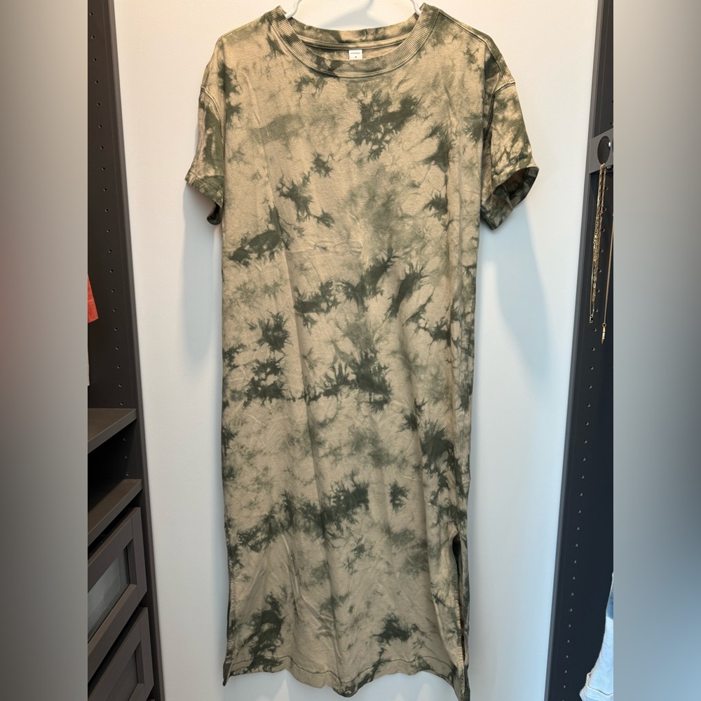 Old Navy Tie-Dye Maxi Dress